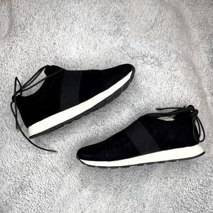 Black and White Shoedazzle sneakers size 6